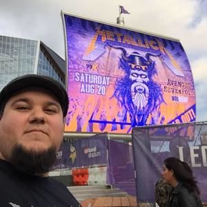 Meet your Posher, Adam