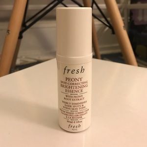 Fresh Peony Spot-Correcting Brightening Essence