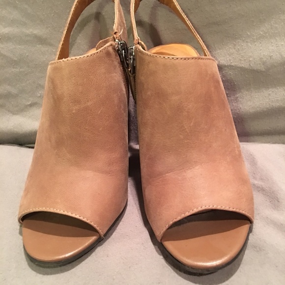Taupe heels