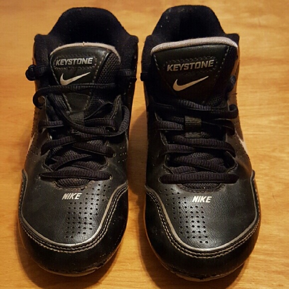 Nike youth baseball cleats - Picture 1 of 3
