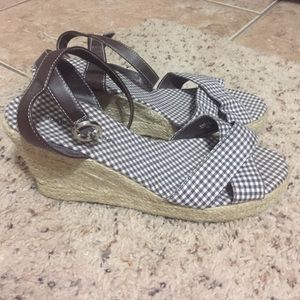 Brown checked size 7.5 espadrilles wedges