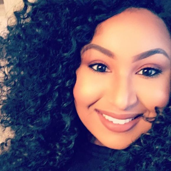 Meet your Posher, Ashley