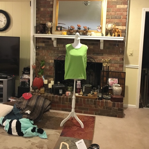 NWT LILLY PULITZER sleeveless green top