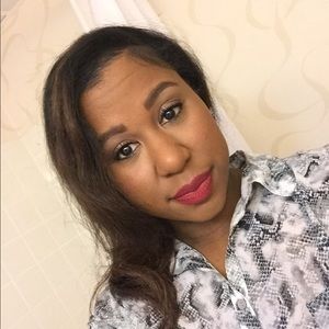 Meet your Posher, Valerie