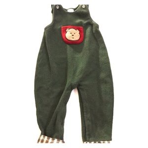 🎉🎊SOLD🎉🎊Baby B'gosh size 24 month super soft