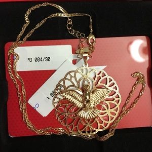 Holly spirit pendant and necklace 18k gold Brazil