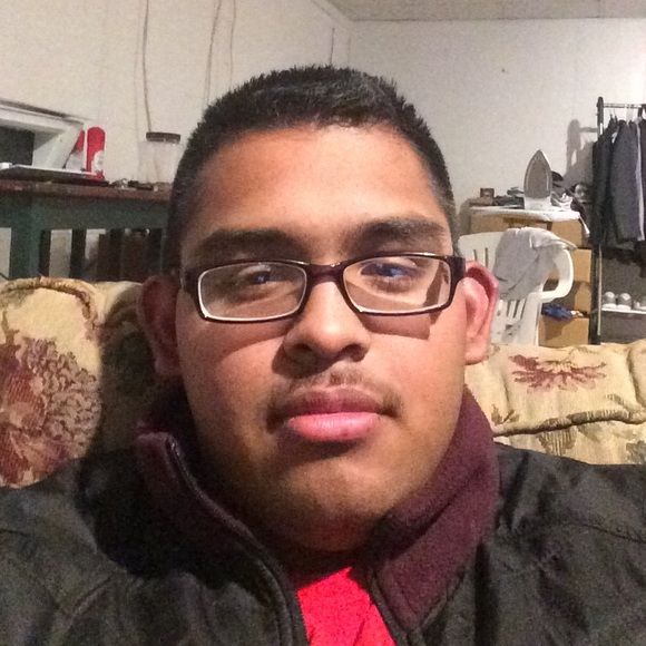 Meet your Posher, Javier