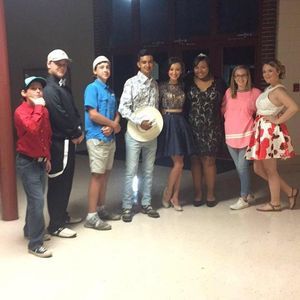 Meet your Posher, Maya