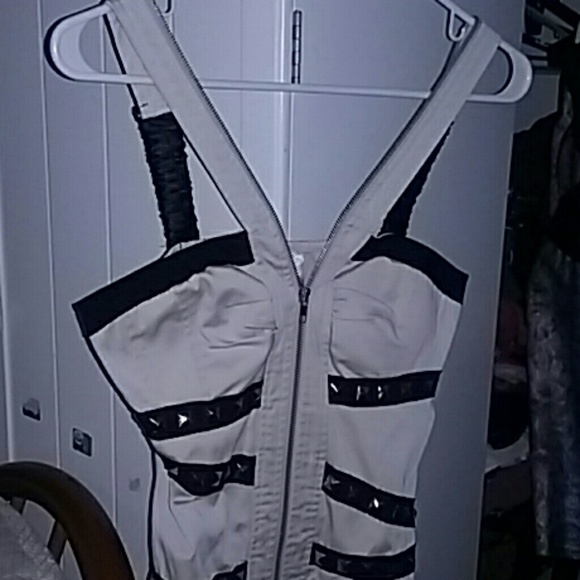 Dress - Picture 2 of 3