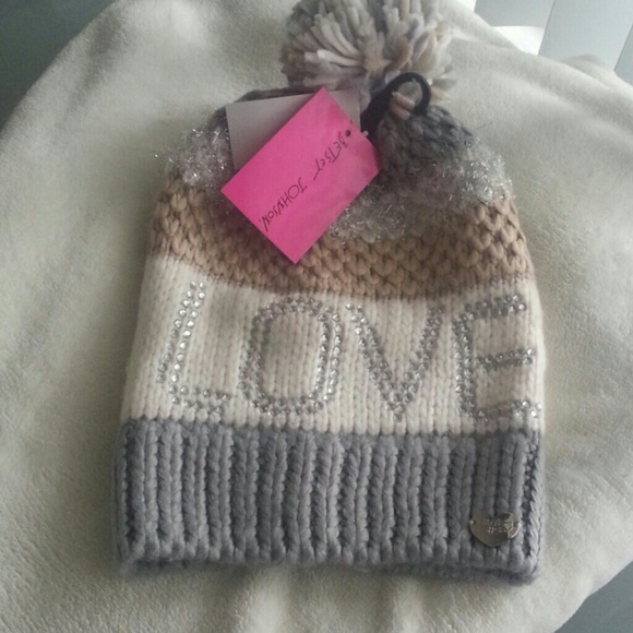 Betsey Johnson Accessories - FINAL SALE Betsey Johnson Knit Pom Pom Love Hat