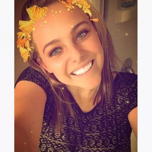 Meet your Posher, Olivia