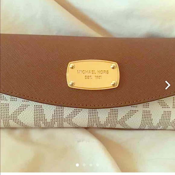 Michael Kors wallet