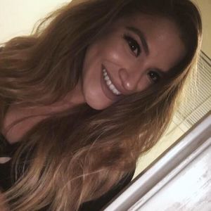 Meet your Posher, Alayna