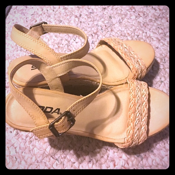 Soda wedge
