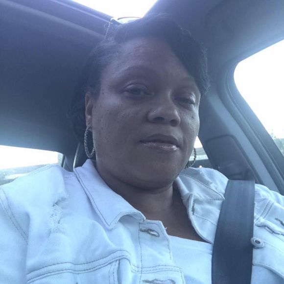 Meet your Posher, Angie