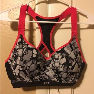 Victoria Secret sports bra. 34 C