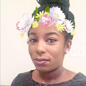 Meet your Posher, Jonika