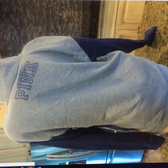 Victoria's Secret PINK - UTSA - NWT!!! - Picture 3 of 3