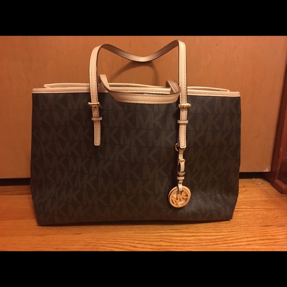 Michael Kors Jet Set Tote