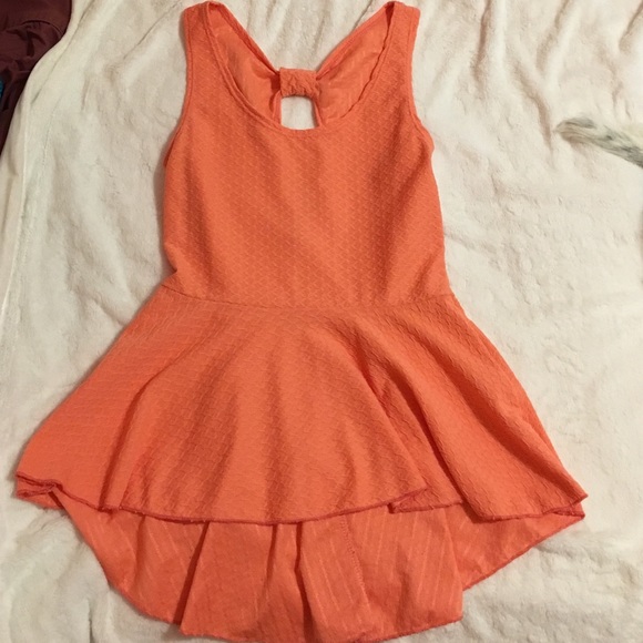 Cute coral top NEVER BEEN WORN