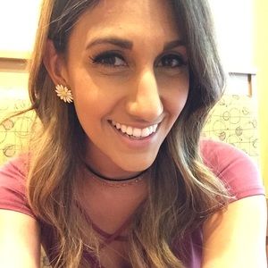 Meet your Posher, Jennifer