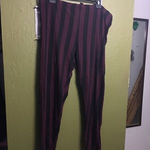 Forever 21 plus maroon striped leggings