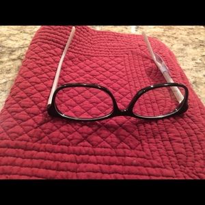 Meet your Posher, Layana