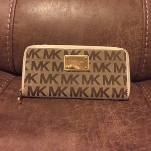 Used Michael Kors Wallet