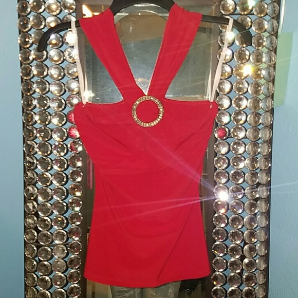 Sexy red key hole top - Picture 2 of 2