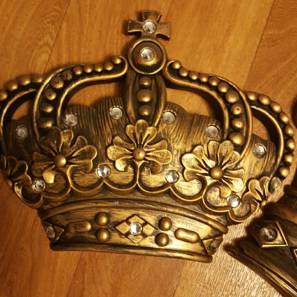 **SOLD*** Queen & king crowns - Picture 3 of 4