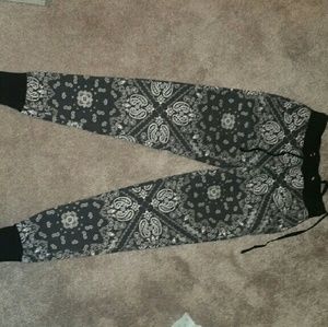 Paisley print joggers