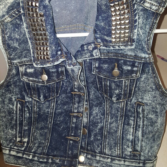 F21 denim blue washed vest