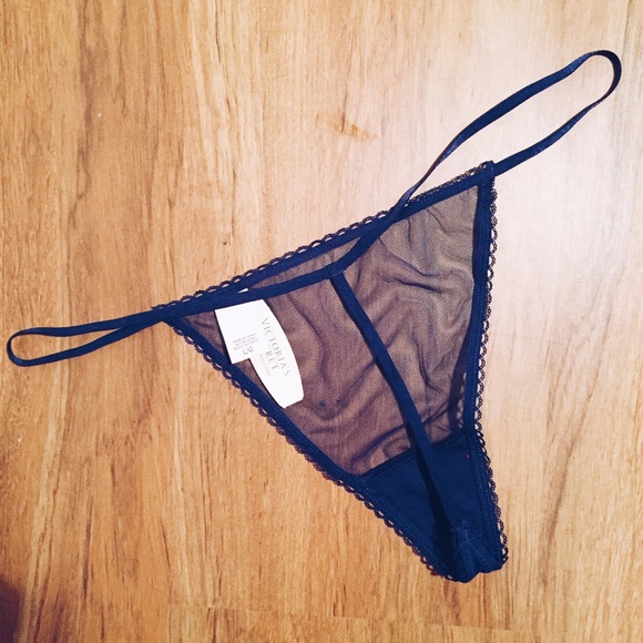 SOLD💕Victoria's Secret V-strong Thong💕 - Picture 2 of 4