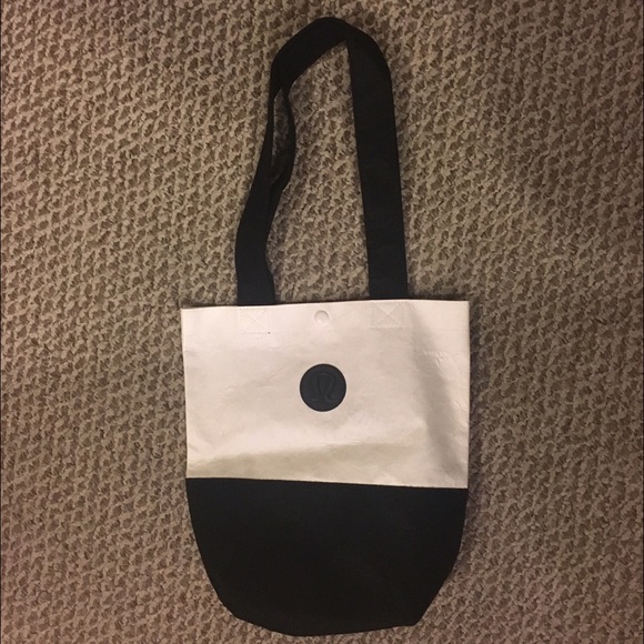 RARE Lululemon black and white bag