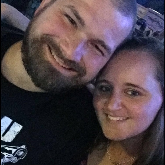 Meet your Posher, Stephanie - Picture 1 of 1