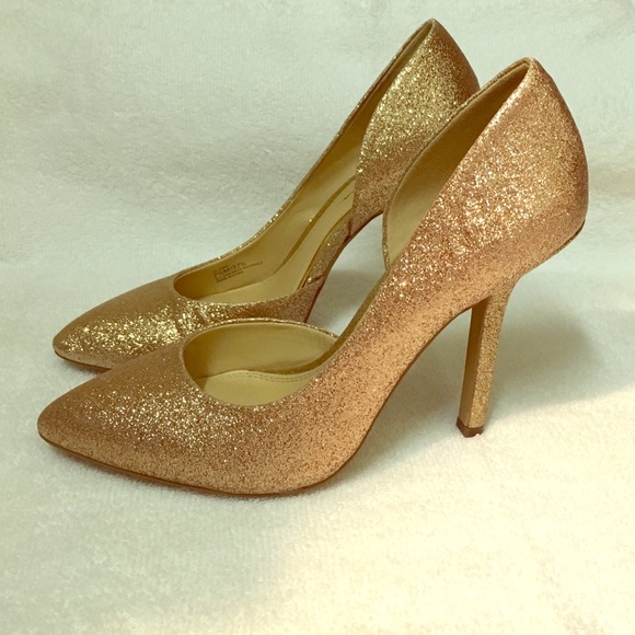 Jessica Simpson gold shoes
