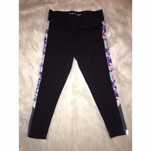 VS Pink Crop Legging