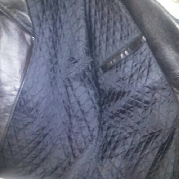 Motorcycle jacket - Picture 3 of 4