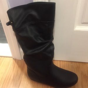 New black faux leather boots
