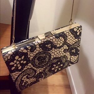 ✨STEAL✨ kate spade cross body bag black/white