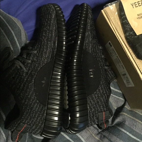 Yeezy 350 Boost pírate black size 8