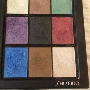 Shiseido eyeshadow palette