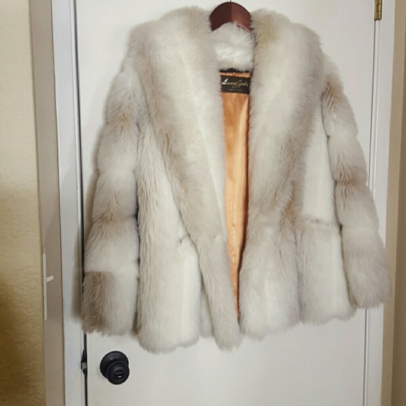 Vintage American Signature White Faux Fur Coat