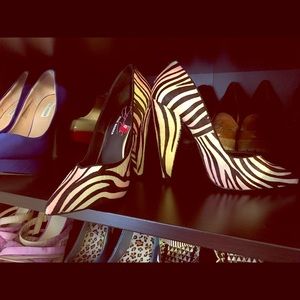Keshia Cole brand heels