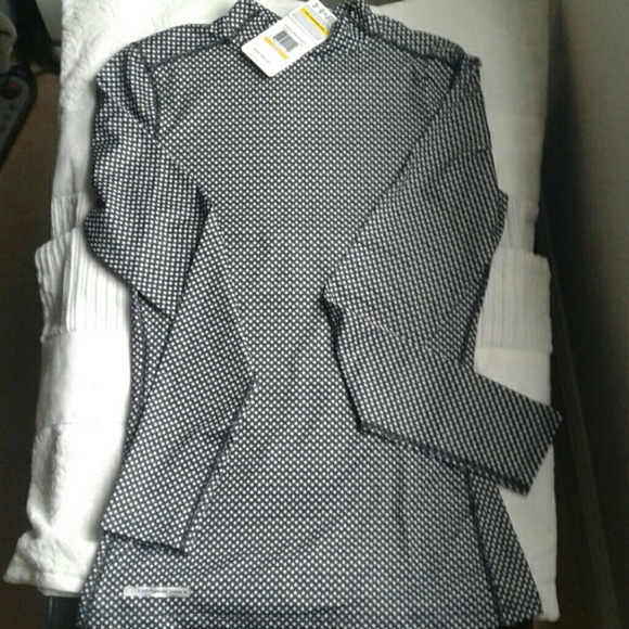 NWT. Under Armour long sleeve tee
