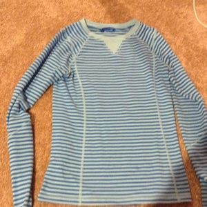 Long sleeve ivivva top