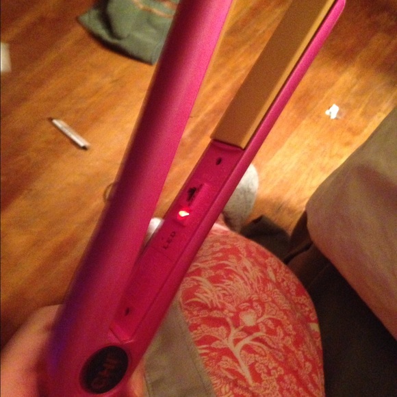 Limited edition CHI pink metallic 1' flat iron