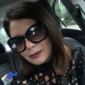 Meet your Posher, Stacy