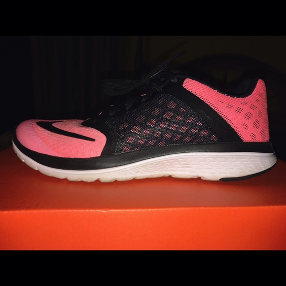 Nike FS Lite Run 3