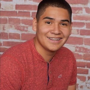 Meet your Posher, Elias